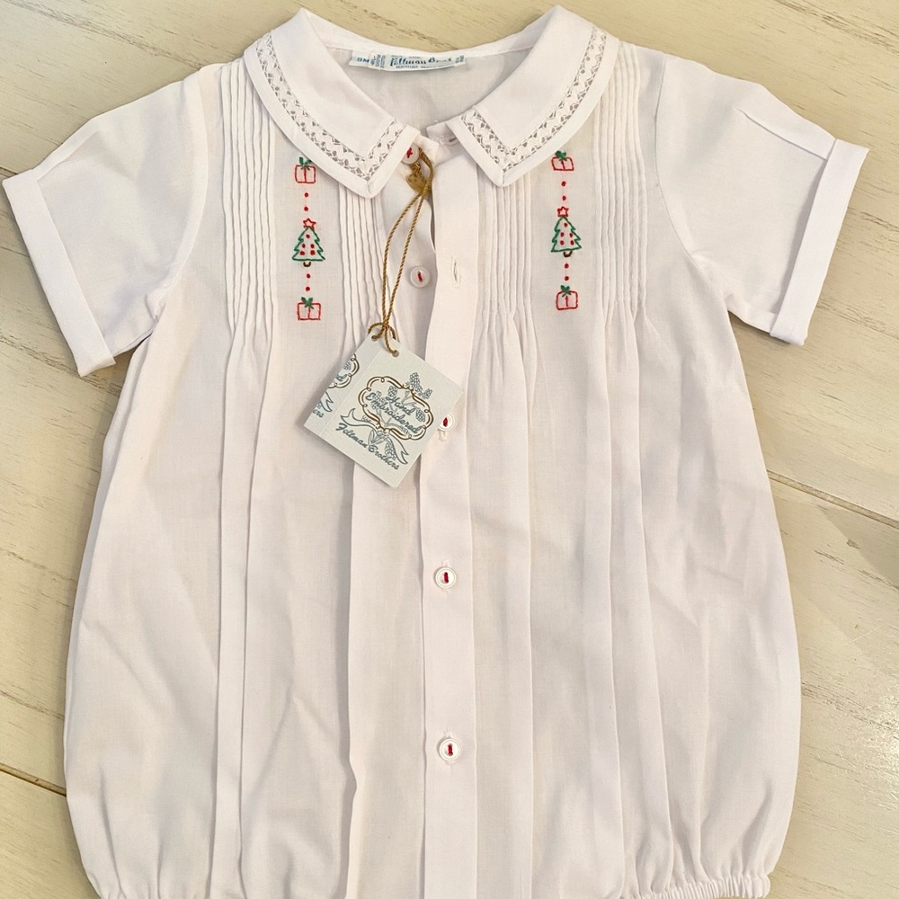 NWT Feltman Brothers hand stitched Christmas bubble